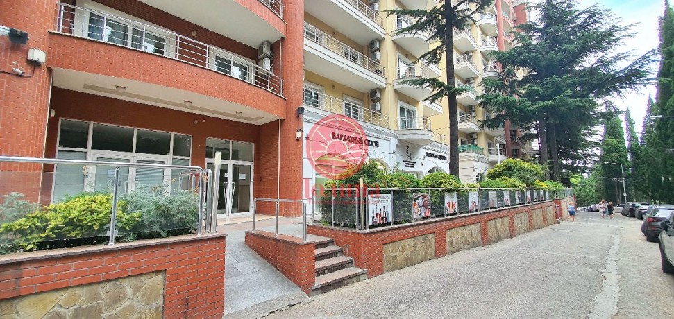 3-комнатные апартаменты 58.8 кв.м г.Алушта