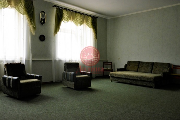Дом 560 кв.м с. Верхняя Кутузовка г. Алушта