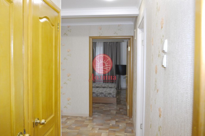 Продается двухкомнатная квартира 48 кв.м г. Алушта Крым