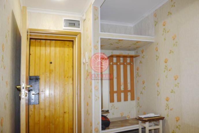 Продается двухкомнатная квартира 48 кв.м г. Алушта Крым