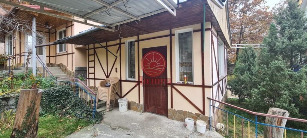 Продается дом в лесу 300 кв.м п. Розовый Крым г. Алушта