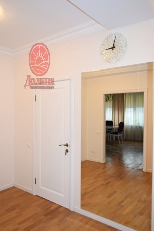 3-х комнатные апартаменты 112.5 кв.м п. Партенит г. Алушта 