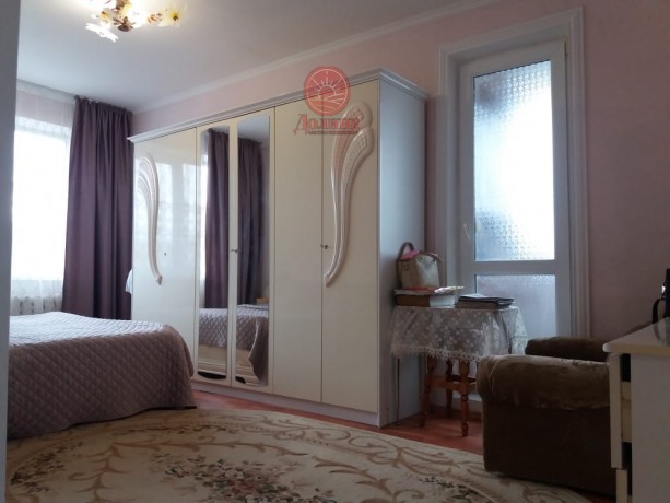 Продается трехкомнатная квартира 71 кв.м  г. Алушта Крым